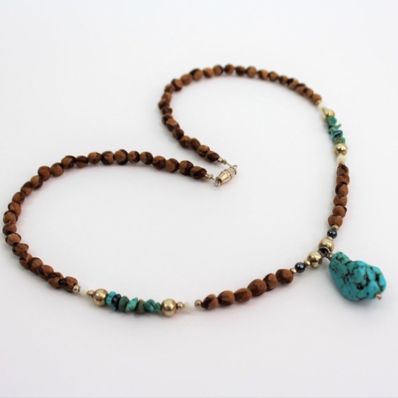 Native Jewelry - AUTHENTIC NAVAJO TURQUOISE JUNIPER BERRY NECKLACE Native Jewelry - AUTHENTIC NAVAJO TURQUOISE JUNIPER BERRY NECKLACE